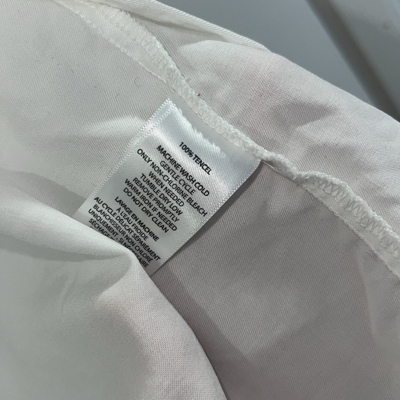 3/$40✨ Beach lunch lounge button up - Picture 4 of 4